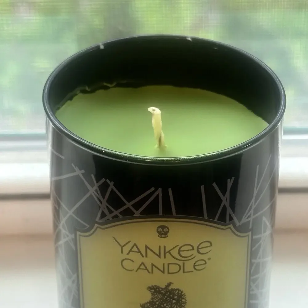 Yankee Candle Forbidden Apple Limited Edition Pillar Candle Halloween 12oz RARE